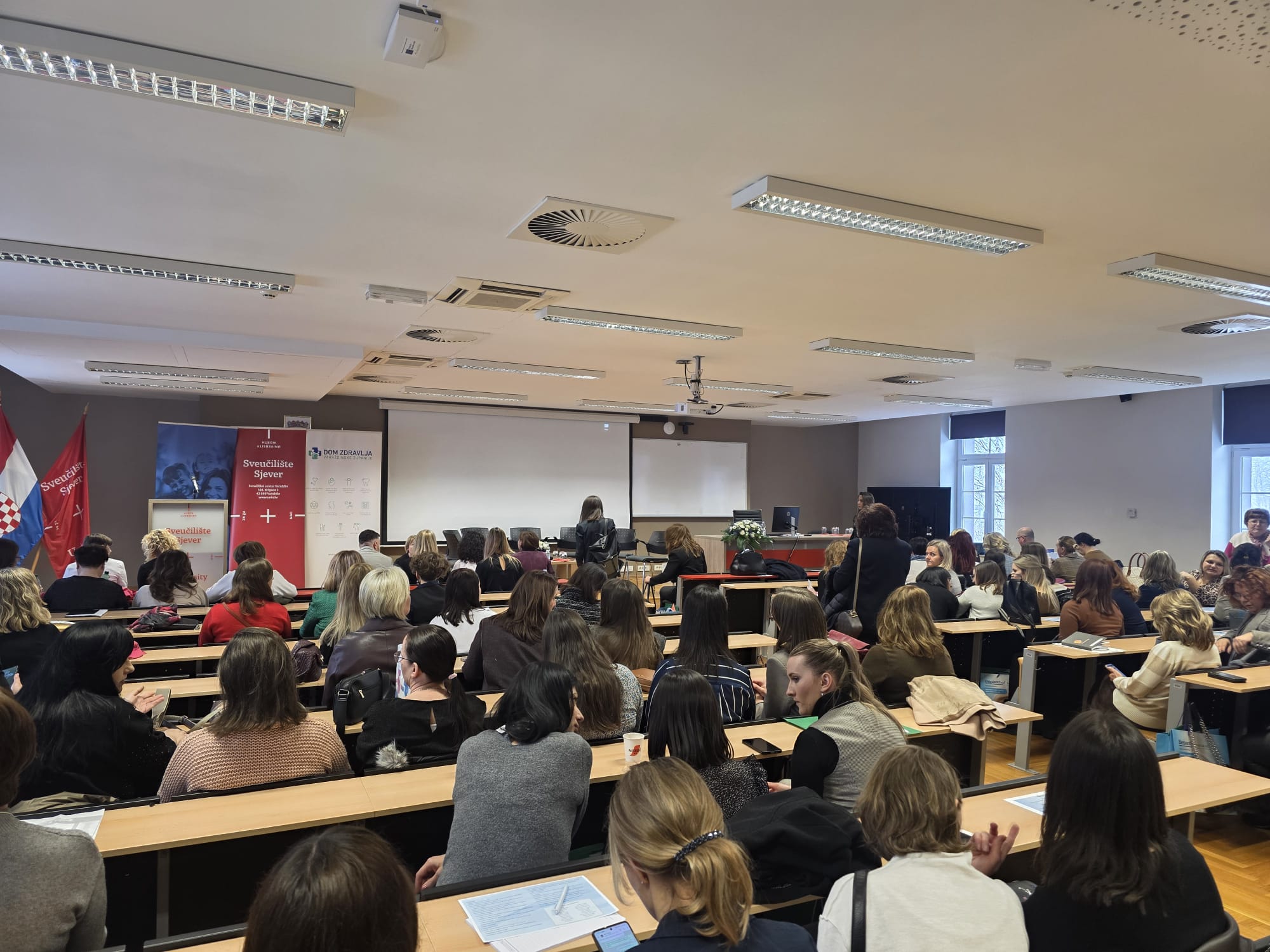 U Varaždinu održan simpozij „Sigurno radno okruženje – temelj kvalitetne zdravstvene skrbi“